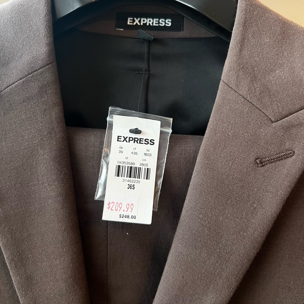 Express Chocolate Suit